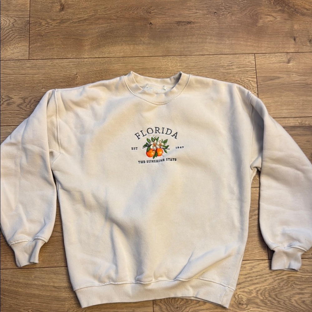Cream Crewneck oversized Sweat shirt with Ribbed Cuffs